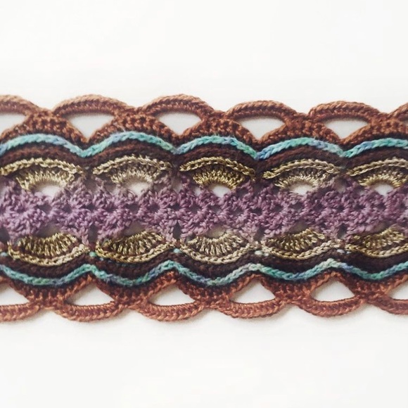 HANDMADE TO ORDER crochet scalloped lace headband